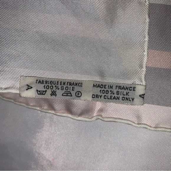 RARE! auth HERMÈS silk twill PHOTO FINISH scarf - Picture 8 of 16